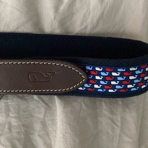 Vineyard Vines Size 34 belt whales navy leather ends